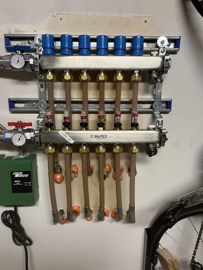 Plumber performing Leak Detection at a residential property in South Venice